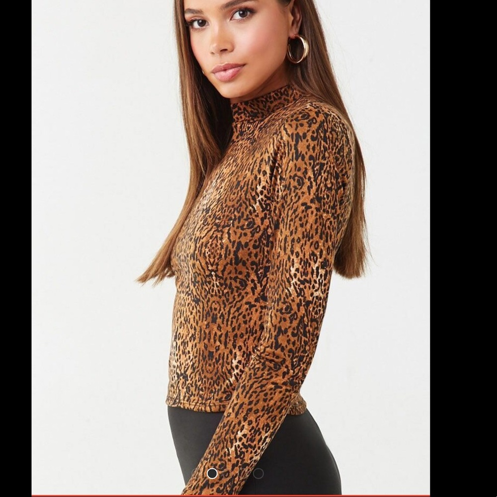 Leopard print Top - Picture 6 of 6